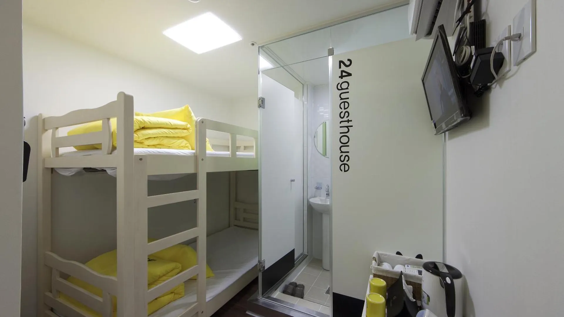 24 Guesthouse Myeongdong Town Seul Pensjonat