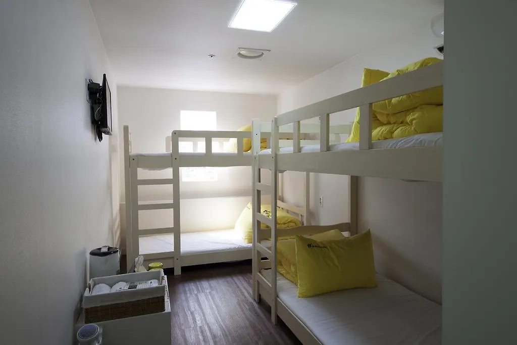 24 Guesthouse Myeongdong Town Seul Pensjonat